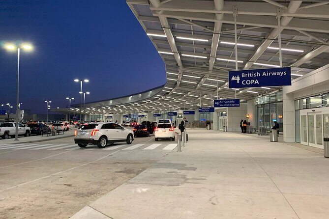 20 Passenger New Orleans Airport or Hotel Transfer - How the airport meet-up actually feels at MSY
