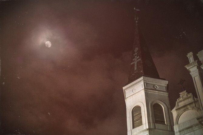 Adults-Only New Orleans Ghost, Crime, Voodoo, and Vampire Tour - Lalaurie Mansion and Old Ursuline Convent: what changes by tour time
