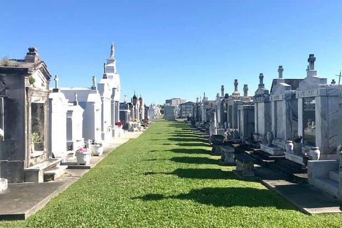 Cemetery Tour New Orleans - Bayou St. John: a short stop with big time depth
