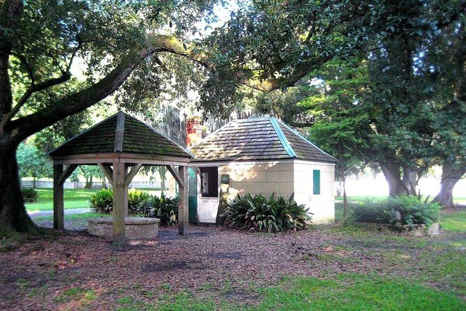 Destrehan Plantation and Large Airboat Tour from New Orleans - Should you book Destrehan Plantation plus an airboat from New Orleans?