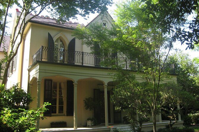 Explore New Orleans' Garden District: Private 2-hour Walking Tour - Price and What You’re Really Paying For