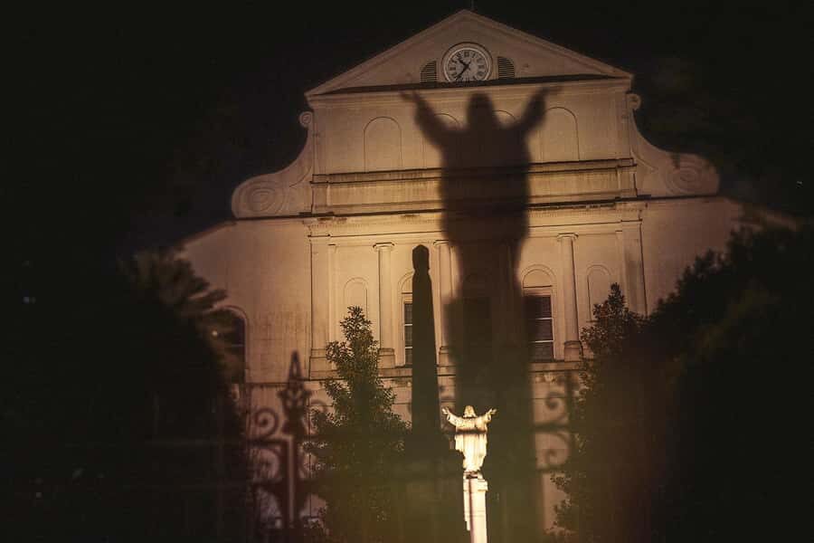 Ghosts, Gods, & Gangsters - NOLA's Dark Psychology Tour - Dutch Alley Check-In: Start Strong and Wear the Right Shoes