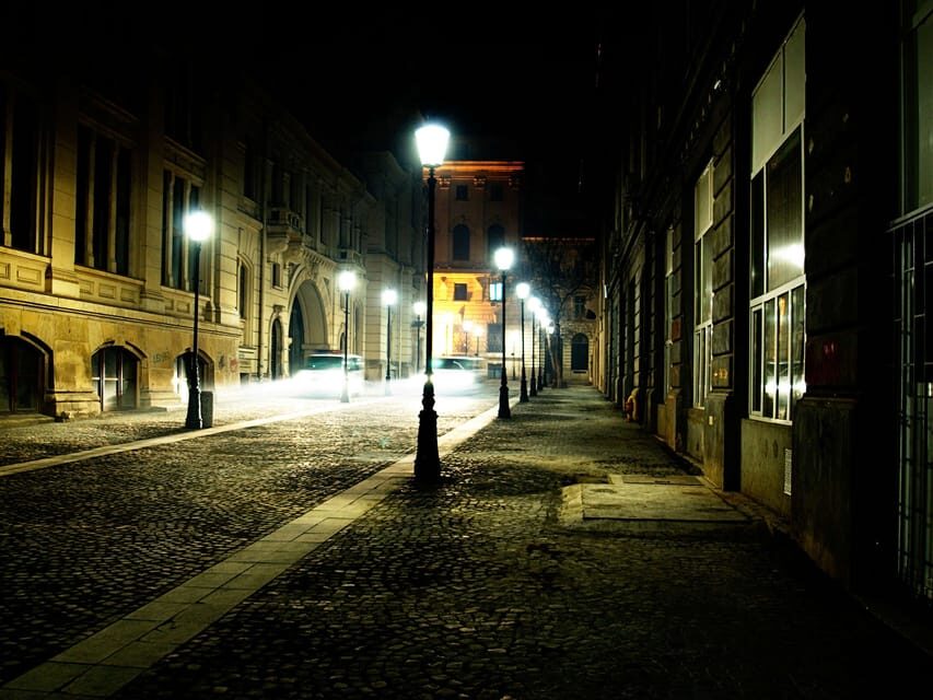 New Orleans: 2-Hour Paranormal Investigation Tour - Houses, Pubs, Cemeteries, and Streets: What You Actually Do at Each Stop