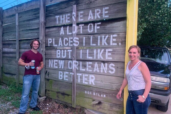 New Orleans Best of Bywater: Food & History Tour (1pm Wed-Fri) - Bywater Historic District: Architecture and Street Art on a Guided Stroll