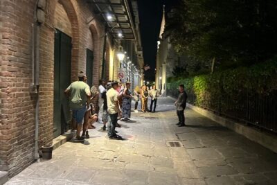New Orleans : Best of Ghost & Voodoo Experience Walking Tour - Haunted Houses From the Street: What You’ll See and What You Won’t