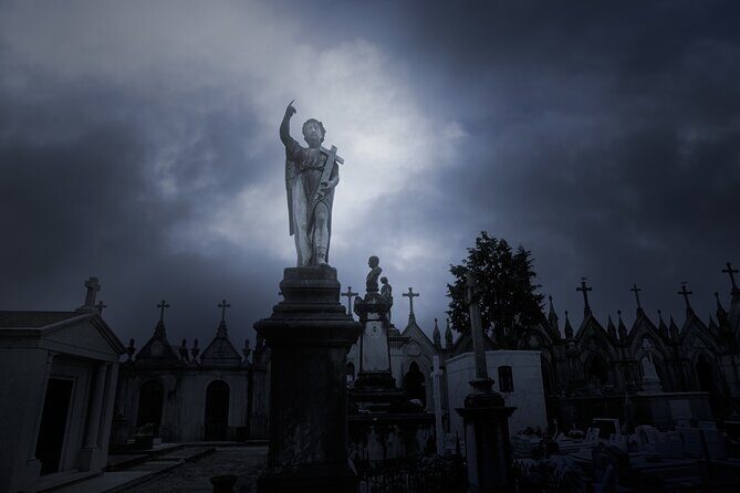 New Orleans Cemetery and Paranormal Investigation Bus Tour - Quick hits you’ll care about