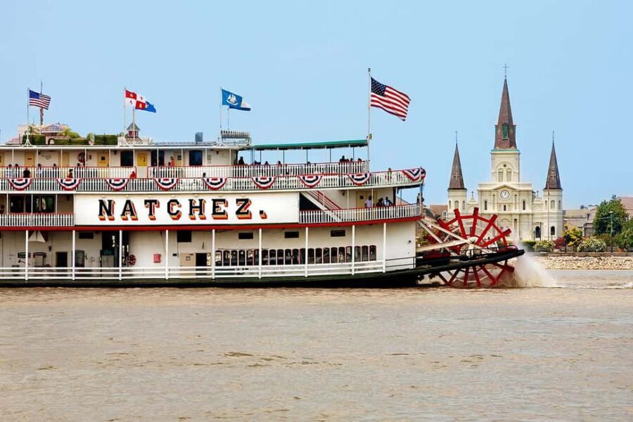 New Orleans: City Tour & Steamboat Daytime Jazz Cruise Combo - Lake Pontchartrain and St. Charles Avenue: Big Views and Big Names