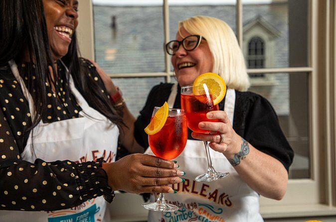 New Orleans Courtyard Cocktails: Happy Hour Mixology Class - The seasonal surprise: what it teaches you about New Orleans cocktails