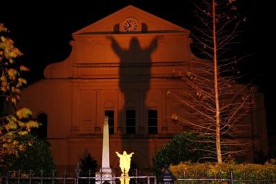 New Orleans: Dead of Night Ghosts and Cemetery Bus Tour - Why the Air-Conditioned Night Bus Changes Everything