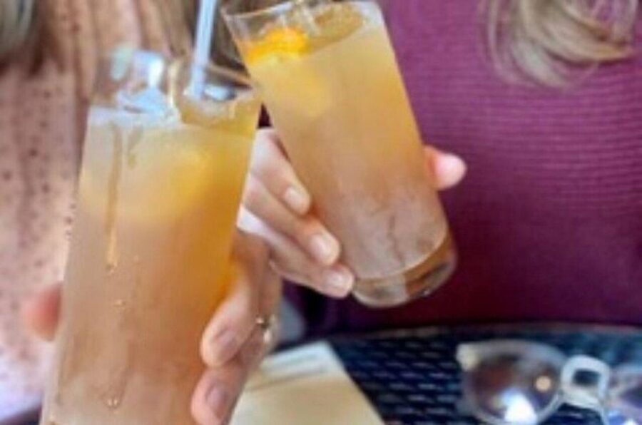 New Orleans: French Quarter Cocktail and Foodie Crawl Tour - Who should book this French Quarter crawl (and who should skip)