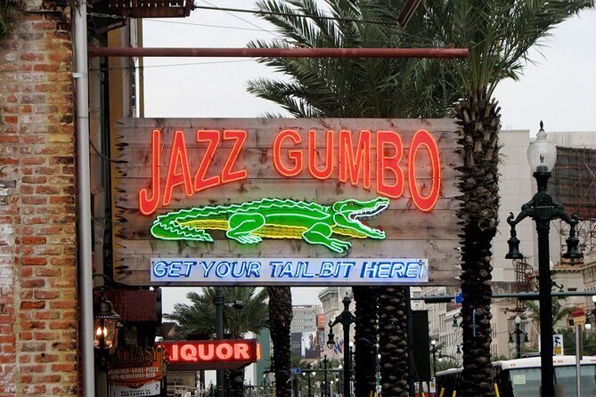 New Orleans: Highlights of the French Quarter - More neighborhoods on the drive: streetcars, cemeteries, and Katrina Memorial