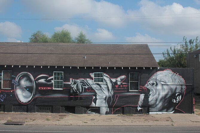 New Orleans: Jazz Walking Tour - What to expect from your guide on the ground