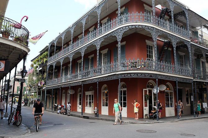 New Orleans Legends, Folklore, Myths, Superstitions and Spells Tour - Lafitte’s Blacksmith Shop Bar Area: A Legend-Fuelled First Stop