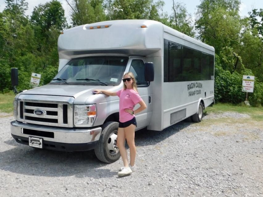 New Orleans: Oak Alley or Laura Plantation & Airboat Tour - The airboat ride with Ragin Cajun Swamp Tours: private property and real swamp talk