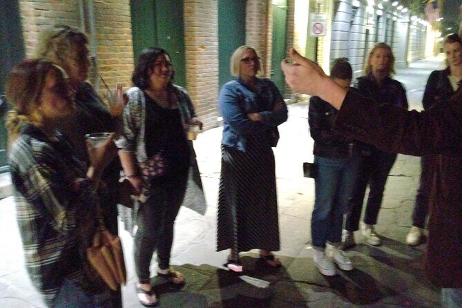 New Orleans Original True Crime Pub Crawl - Timing and pacing: what 150 minutes feels like in practice