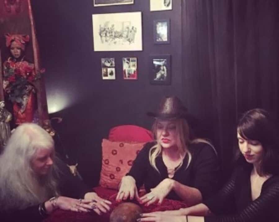 New Orleans: Seance & Paranormal Experience - The Seance Circle: How Spirit Communication Plays Out