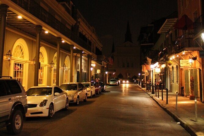 New Orleans: Voodoo, Mystery and Paranormal Tour - Meeting on Bourbon Street: where to start on time