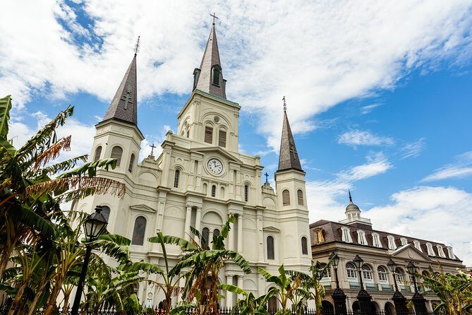 Private French Quarter & Garden District Tour: Walk and Drive Combo - Walk-and-drive in 3 hours: a smarter way to see two New Orleans icons