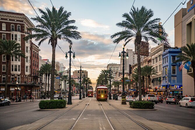 Sin and Tonic Pub Crawl in New Orleans - Why a Sin and Tonic crawl works in New Orleans