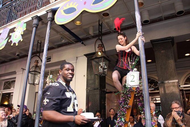 The Big Easy Insider Tour: The Local's Experience - Meeting at 941 Bourbon: why the courtyard gate matters