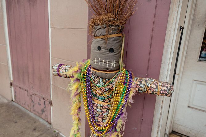 Treasures of New Orleans: Ghosts & Voodoo Private Tour - Cabildo and St. Louis Cathedral: Where Weddings Meet Ghost Lore